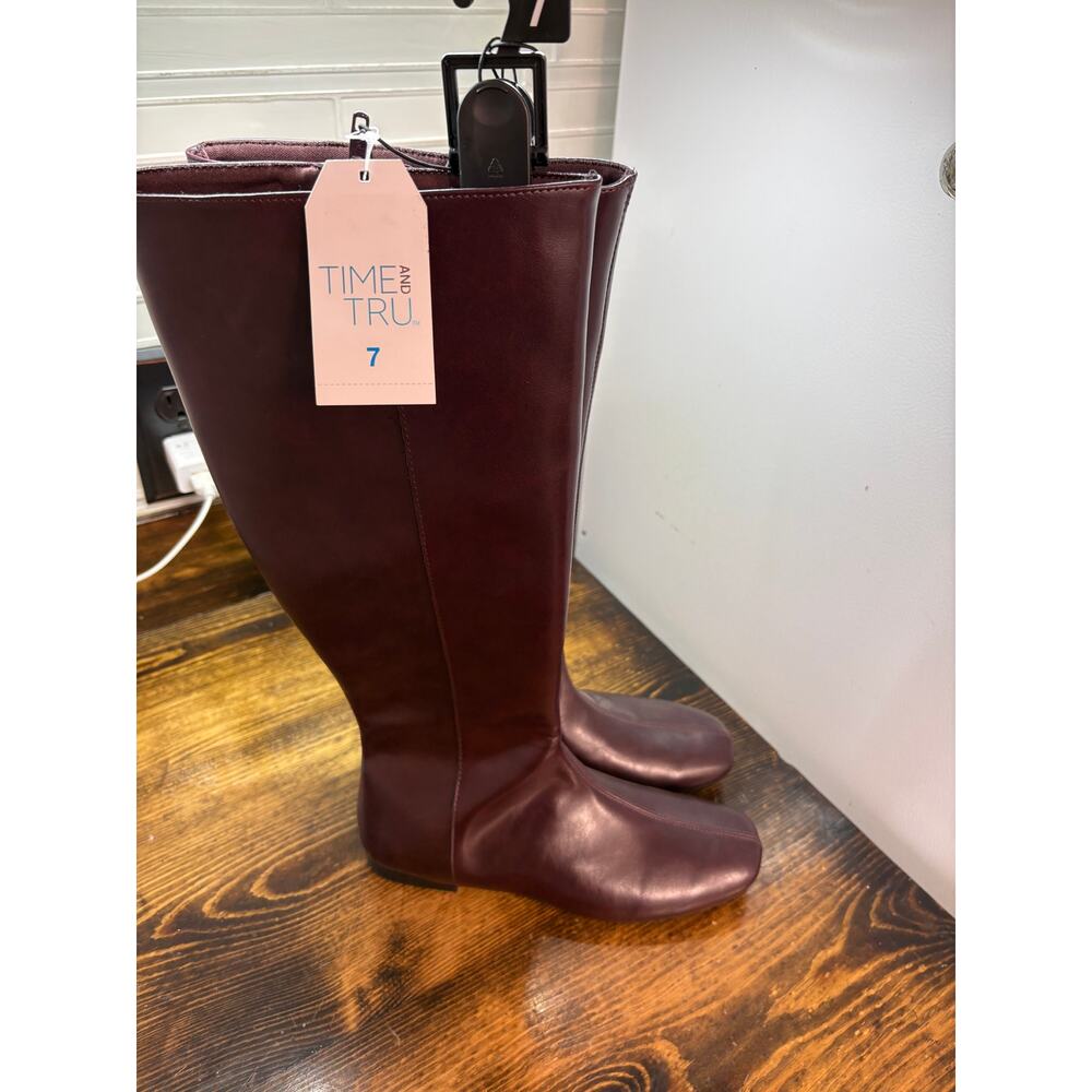 Time‎ And Tru Burgundy Tall Boots Size 7